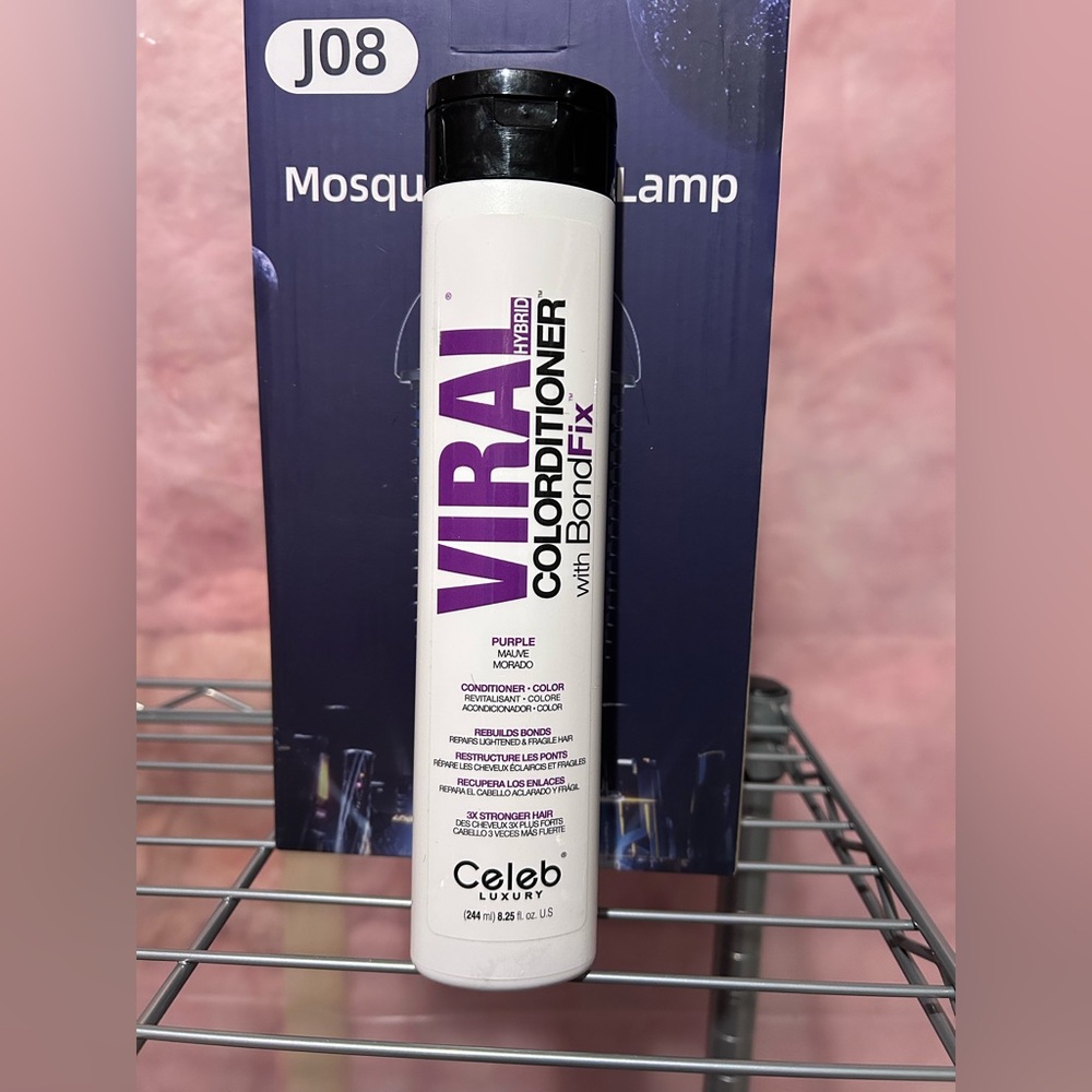 Celeb Luxury Viral Colorwash Color Purple Depositing Conditioner Hair Deposit